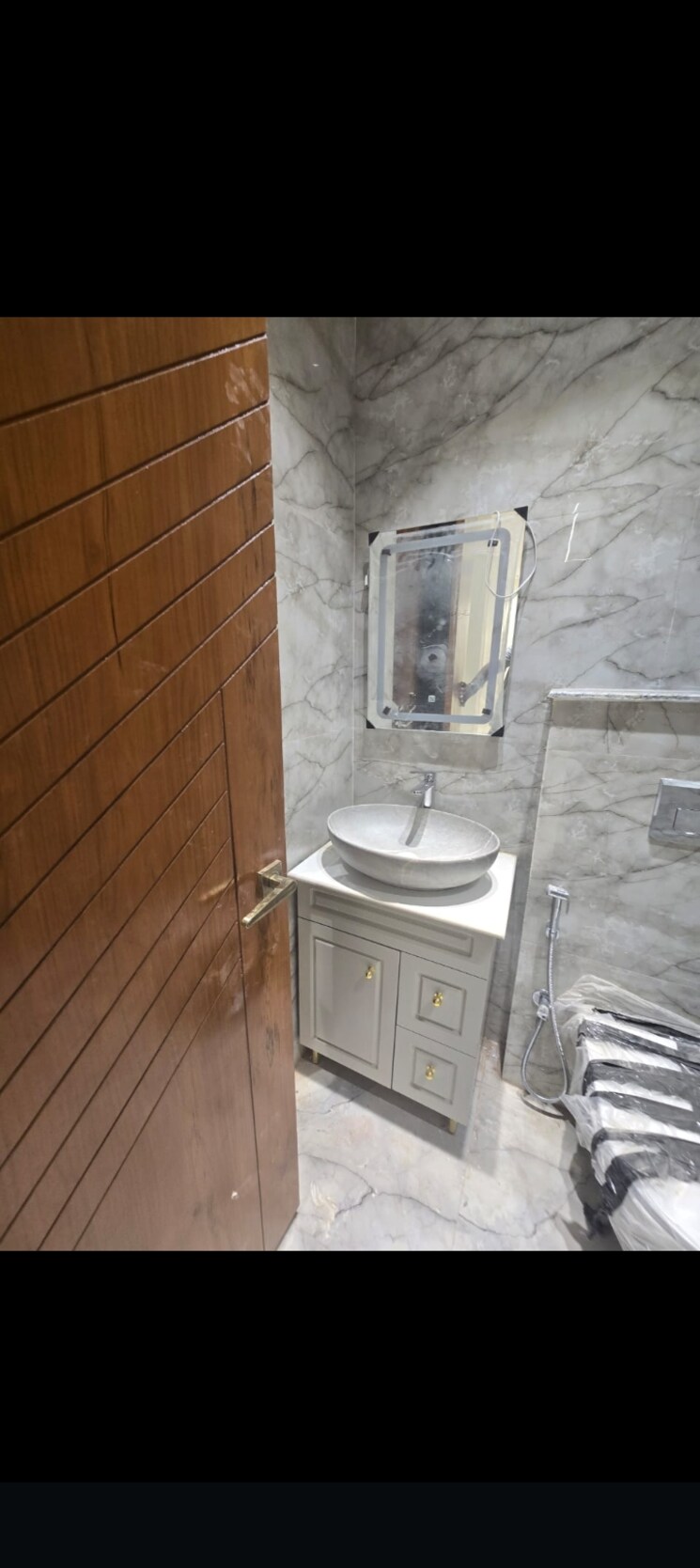 Bathroom, vasundhara sector 1 3 Bedroom 90 Sq.Mt. Builder Floor In Vasundhara Sector 1 Ghaziabad 9029192