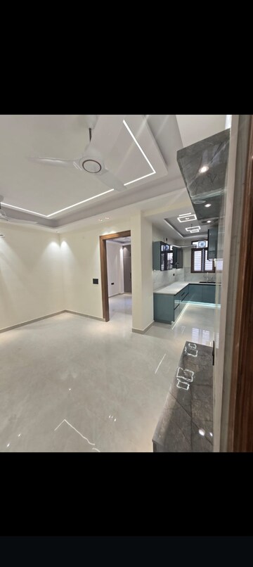 Room in 3 BHK Builder Floor at Vasundhara Sector 1 – for Sale