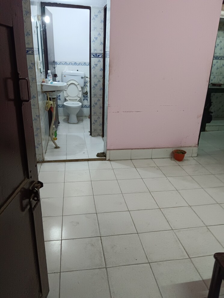 undefined, rwa-pocket-r-dilshad-garden 1 Bedroom 450 Sq.Ft. Apartment In Dilshad Garden Delhi 9029246