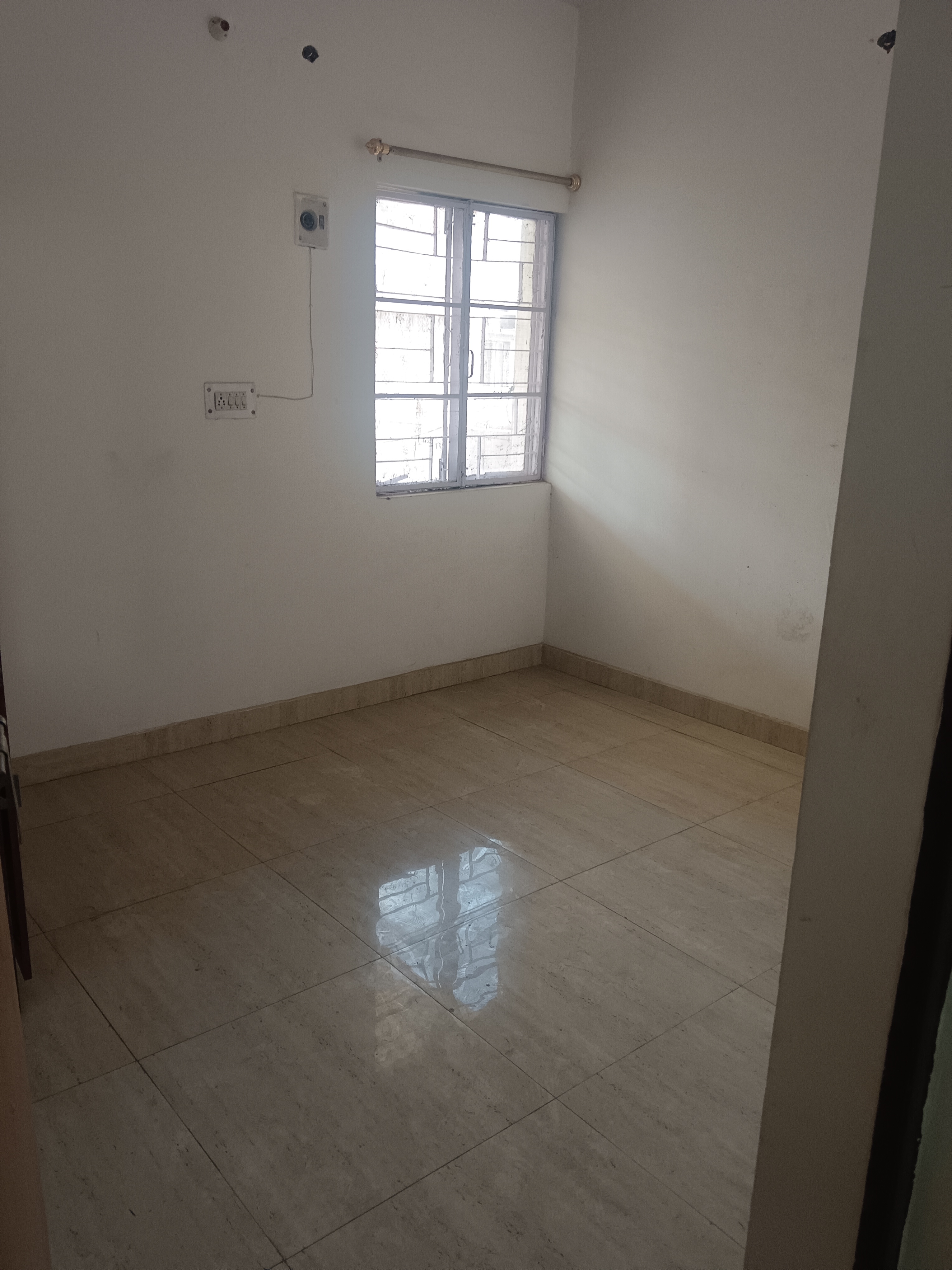 2 BHK Apartment For Rent in RWA Pocket R Dilshad Garden