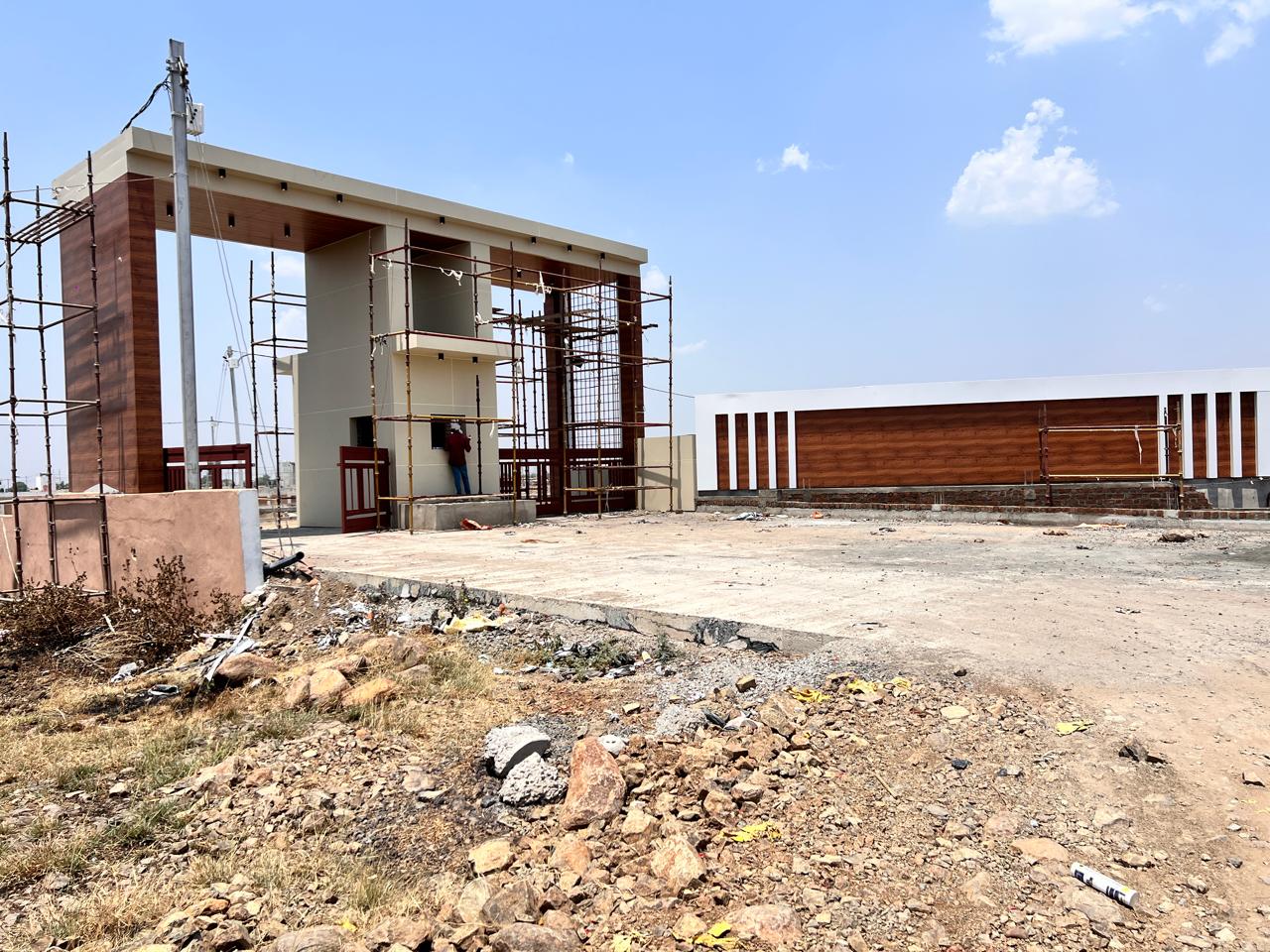 Plot For Sale in Millennium Icon