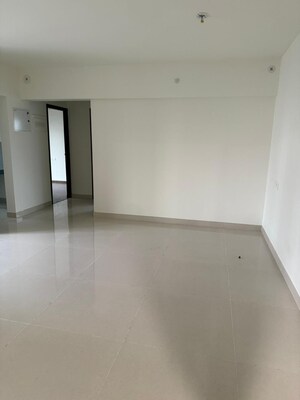 Room in 3 BHK Apartment at Shreenath Enclave, Kandivali West – for Sale