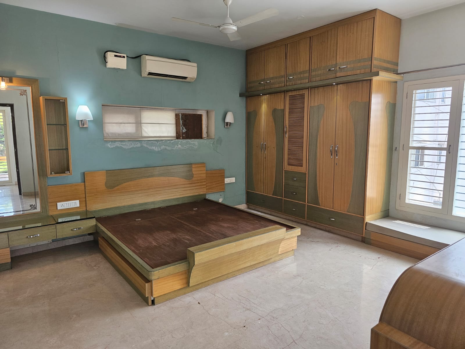 5 BHK Apartment For Rent in Vishal Apartment Basavangudi