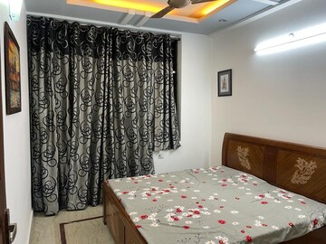 3 BHK Apartment For Rent in RWA Azadpur Colony, Model Town