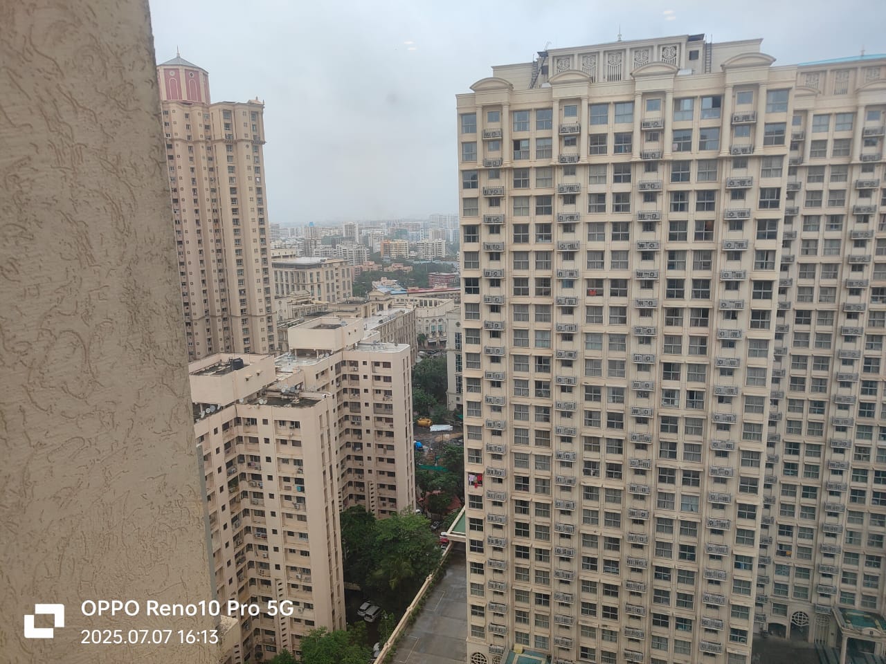 2 BHK Apartment For Rent in Hiranandani Castle Rock