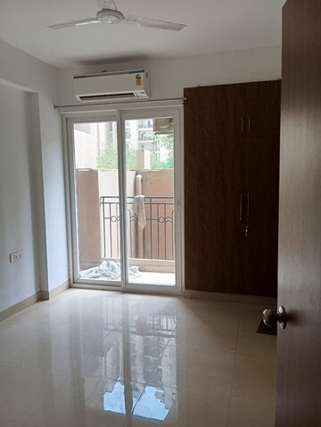 Room in 3 BHK Apartment at ATS Nobility, Sector 4 Greater Noida – for Sale