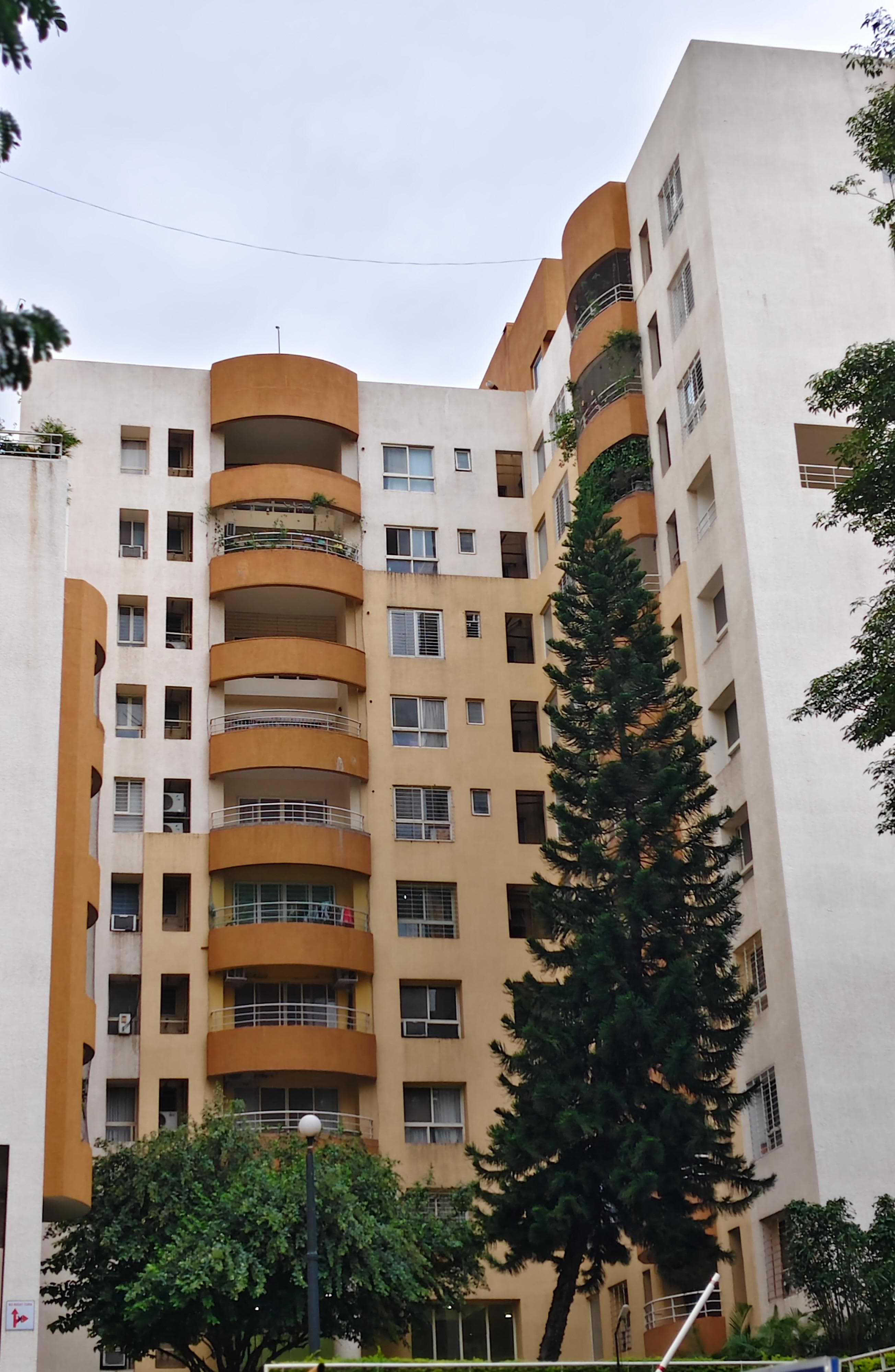 2 BHK + Extra Room Apartment For Sale in Vrindavan Apartment Borivali