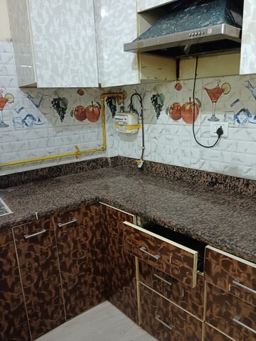 Balcony in 2 BHK Apartment at RWA Pocket R Dilshad Garden, Dilshad Garden – for Rent