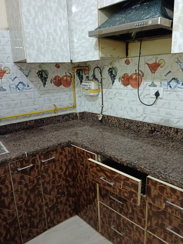 Balcony, rwa-pocket-r-dilshad-garden 2 Bedroom 950 Sq.Ft. Apartment In Dilshad Garden Delhi 9029358