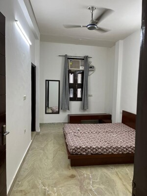 Bedroom in 3 BHK Apartment at RWA Azadpur Colony, Model Town – for Rent