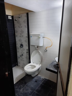 Bathroom in 1.5 BHK Apartment at Green Square, Kasarvadavali – for Sale