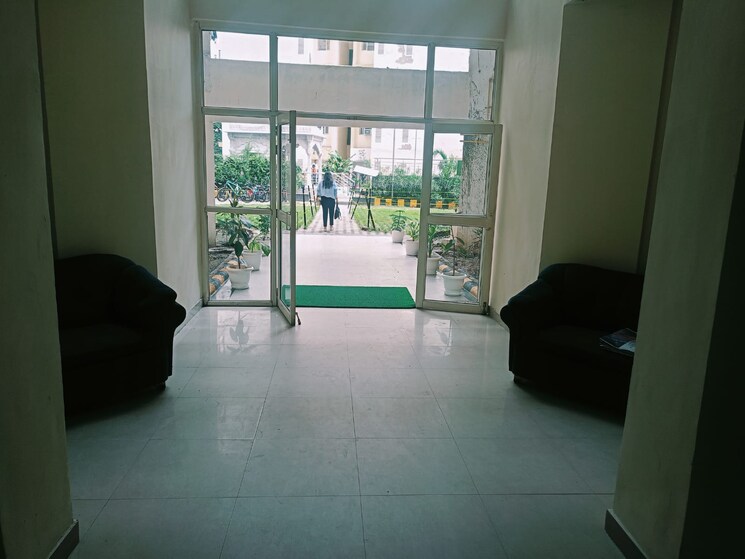 Room, antriksh-golf-view 3 Bedroom 1350 Sq.Ft. Apartment In Sector 78 Noida 9029410