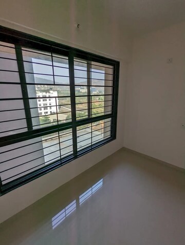 Room in 2 BHK Apartment at Kohinoor Coral Phase 3, Hinjewadi – for Rent