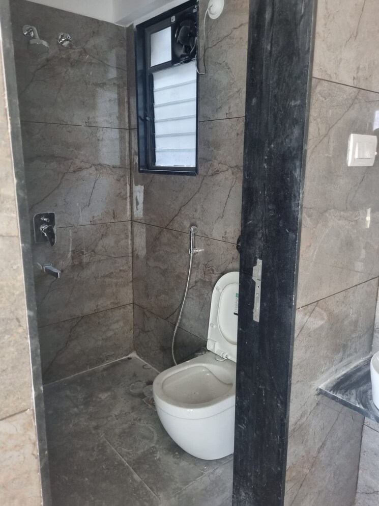 Bathroom, dreams-belle-vue 2 Bedroom 1200 Sq.Ft. Apartment In Bavdhan Pune 9029390