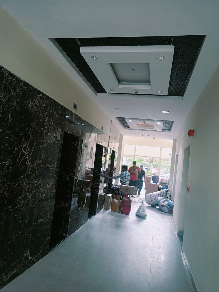  Parking, antriksh-golf-view 3 Bedroom 1350 Sq.Ft. Apartment In Sector 78 Noida 9029410