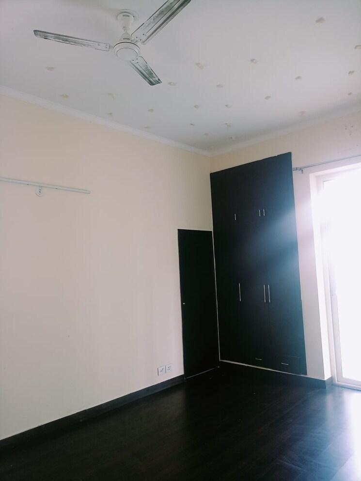 Room, antriksh-golf-view 3 Bedroom 1350 Sq.Ft. Apartment In Sector 78 Noida 9029410