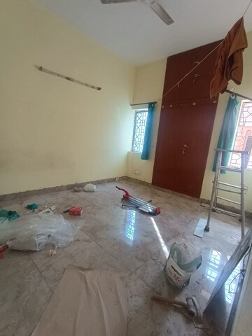 Team Area in 1.5 BHK Villa at Sector 11 – for Rent