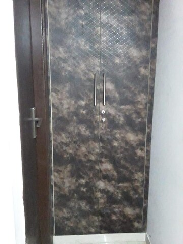 Furnished Amenities in 2 BHK Apartment at Nirala World Estate I, Tech Zone 4 Greater Noida – for Rent