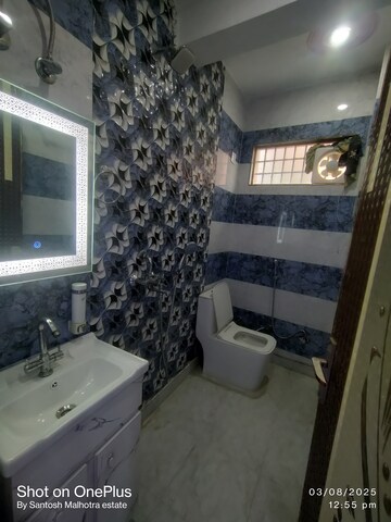 Bedroom in 2 BHK Builder Floor at Dwarka Mor – for Rent
