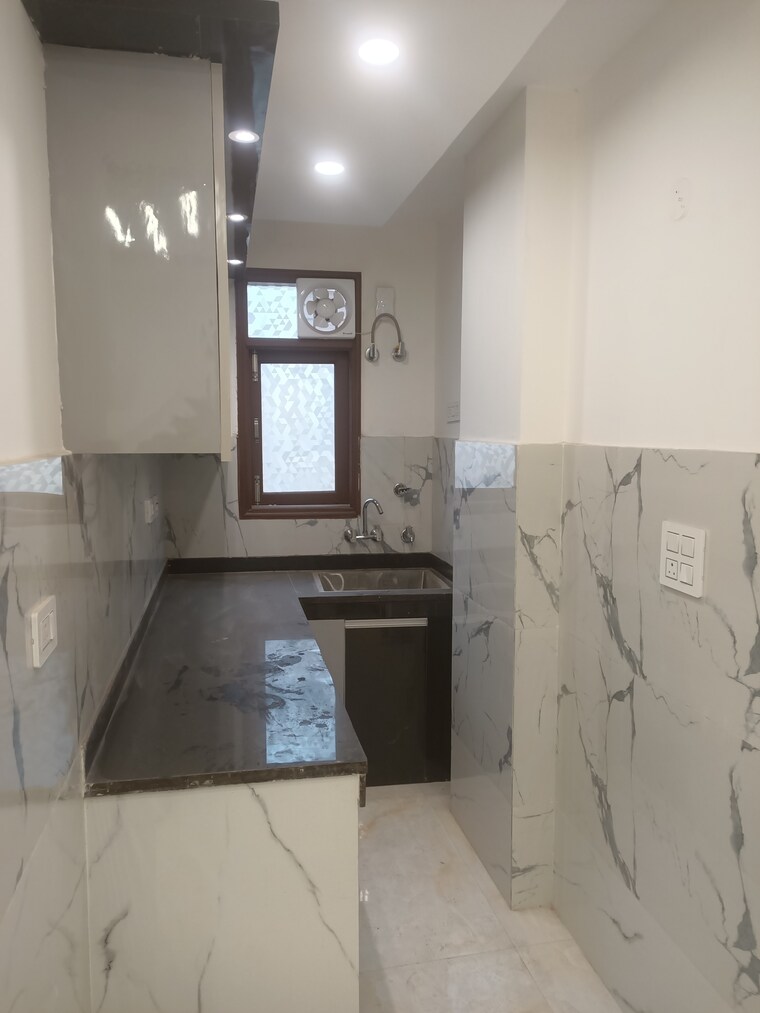 Kitchen, tughlakabad extension 3 Bedroom 810 Sq.Ft. Builder Floor In Tughlakabad Extension Delhi 9029463