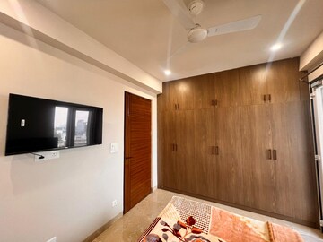 Furnished Amenities in 1 BHK Builder Floor at Sector 17a – for Rent