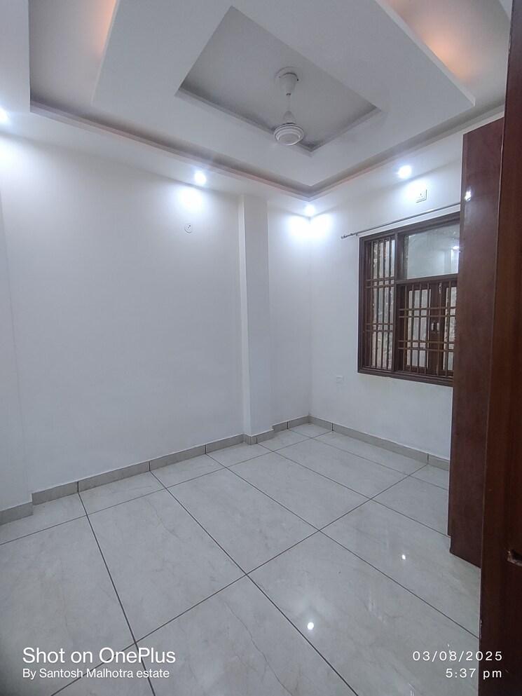 Bedroom, dwarka mor 2 Bedroom 80 Sq.Yd. Builder Floor In Dwarka Mor Delhi 9029505