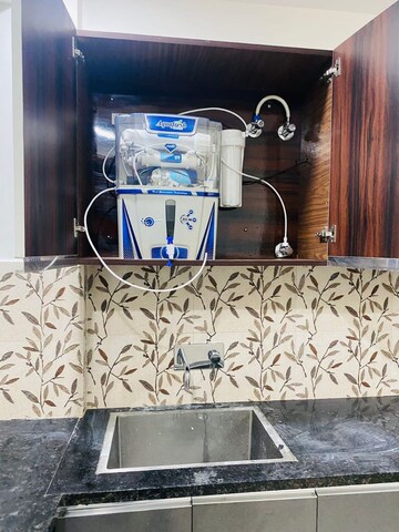 Furnished Amenities in 2 BHK Builder Floor at DLF Exclusive Floors, Sector 53 – for Rent