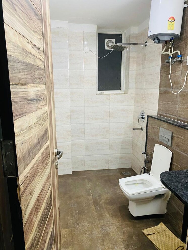 Bathroom, dlf-exclusive-floors 2 Bedroom 1352 Sq.Ft. Builder Floor In Sector 53 Gurgaon 9029509