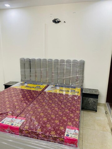Bedroom in 2 BHK Builder Floor at DLF Exclusive Floors, Sector 53 – for Rent