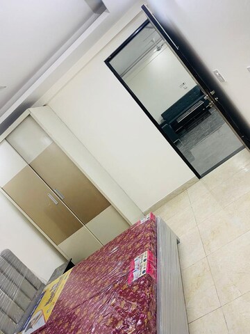 Furnished Amenities in 2 BHK Builder Floor at DLF Exclusive Floors, Sector 53 – for Rent