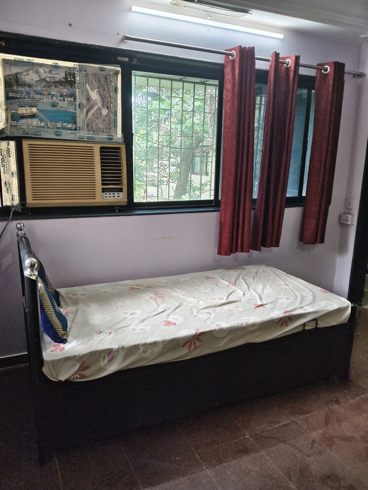 Bedroom, vile parle west 1 Bedroom 500 Sq.Ft. Apartment In Vile Parle West Mumbai 9029514