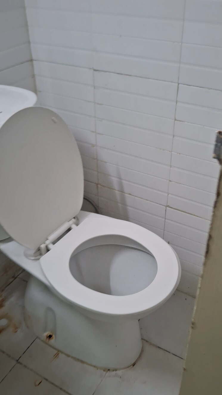 Bathroom, supertech-cape-town 2 Bedroom 1150 Sq.Ft. Apartment In Sector 74 Noida 9029523