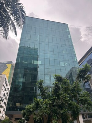  Showroom For Sale in Andheri West