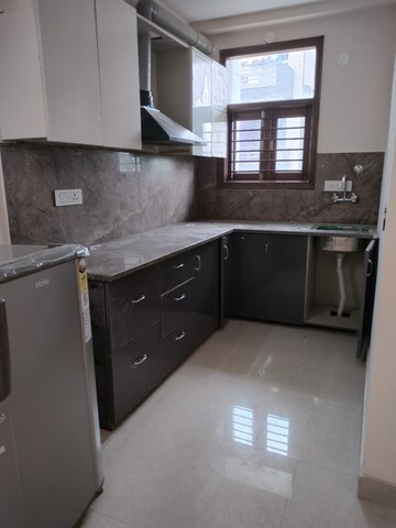 Kitchen in 1 BHK Builder Floor at Sector 28 – for Rent
