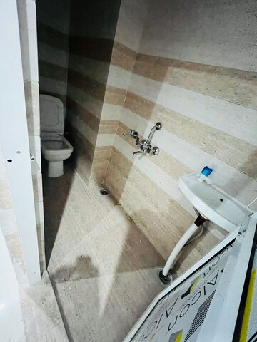 Furnished Amenities in 2 BHK Apartment at Gaur City 2 - 14th Avenue, Sector 16c Greater Noida – for Rent
