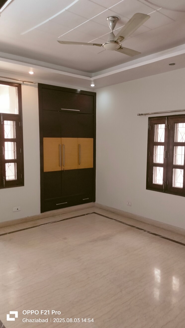 Room, sahayog-chs-vasundhara-sector-9 4 Bedroom 2800 Sq.Ft. Apartment In Vasundhara Sector 9 Ghaziabad 9029642