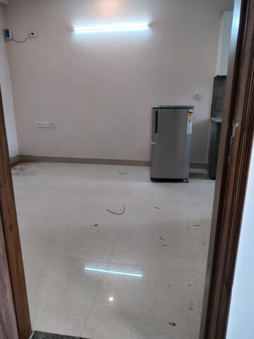 Room in 1 BHK Builder Floor at Sector 28 – for Rent