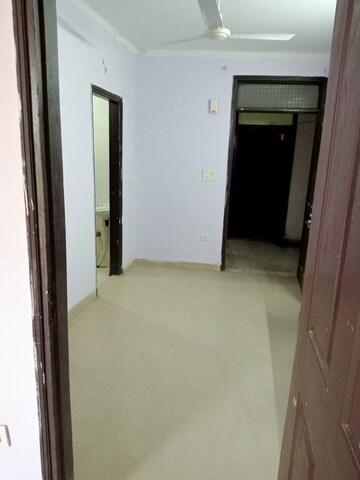 Room in 1 BHK Builder Floor at Neb Sarai – for Rent