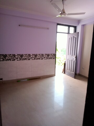 Room in 1 BHK Builder Floor at Neb Sarai – for Rent