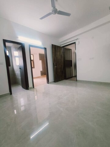 Room in 1 BHK Builder Floor at Saket – for Rent