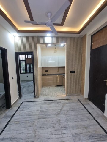 Room in 3 BHK Builder Floor at Green Fields Colony – for Sale