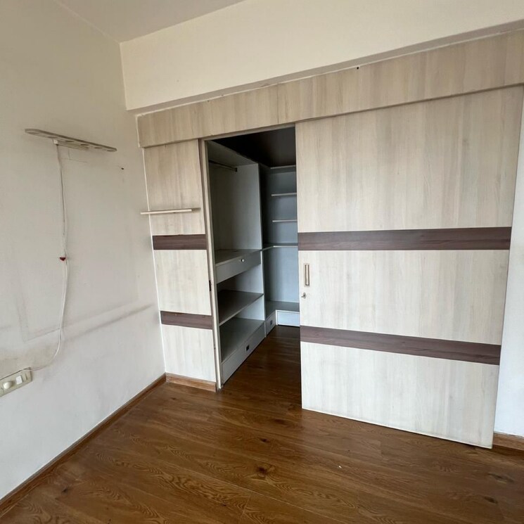 Room, ats-one-hamlet 3 Bedroom 2000 Sq.Ft. Apartment In Sector 104 Noida 9029695