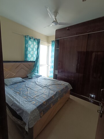Bedroom in 2 BHK Apartment at Signature Global Prime, Sector 63a – for Rent