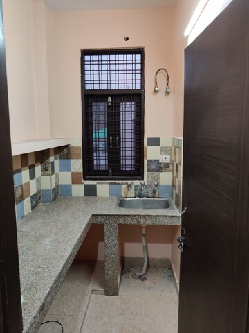 Kitchen in 1.5 BHK Builder Floor at Mayur Vihar – for Rent