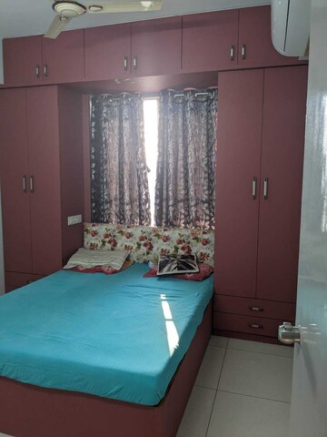 Bedroom in 1.5 BHK Apartment at Shree Radha Jaldeep Icon, Makarba – for Rent