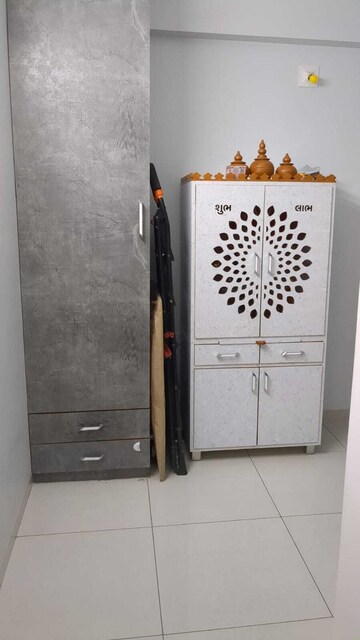 Furnished Amenities in 1.5 BHK Apartment at Shree Radha Jaldeep Icon, Makarba – for Sale
