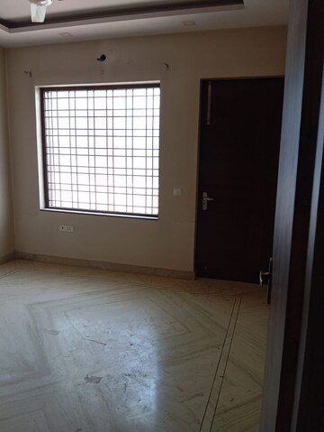 2 BHK Apartment For Rent in Supertech Ecovillage II, Sector 16b Greater Noida