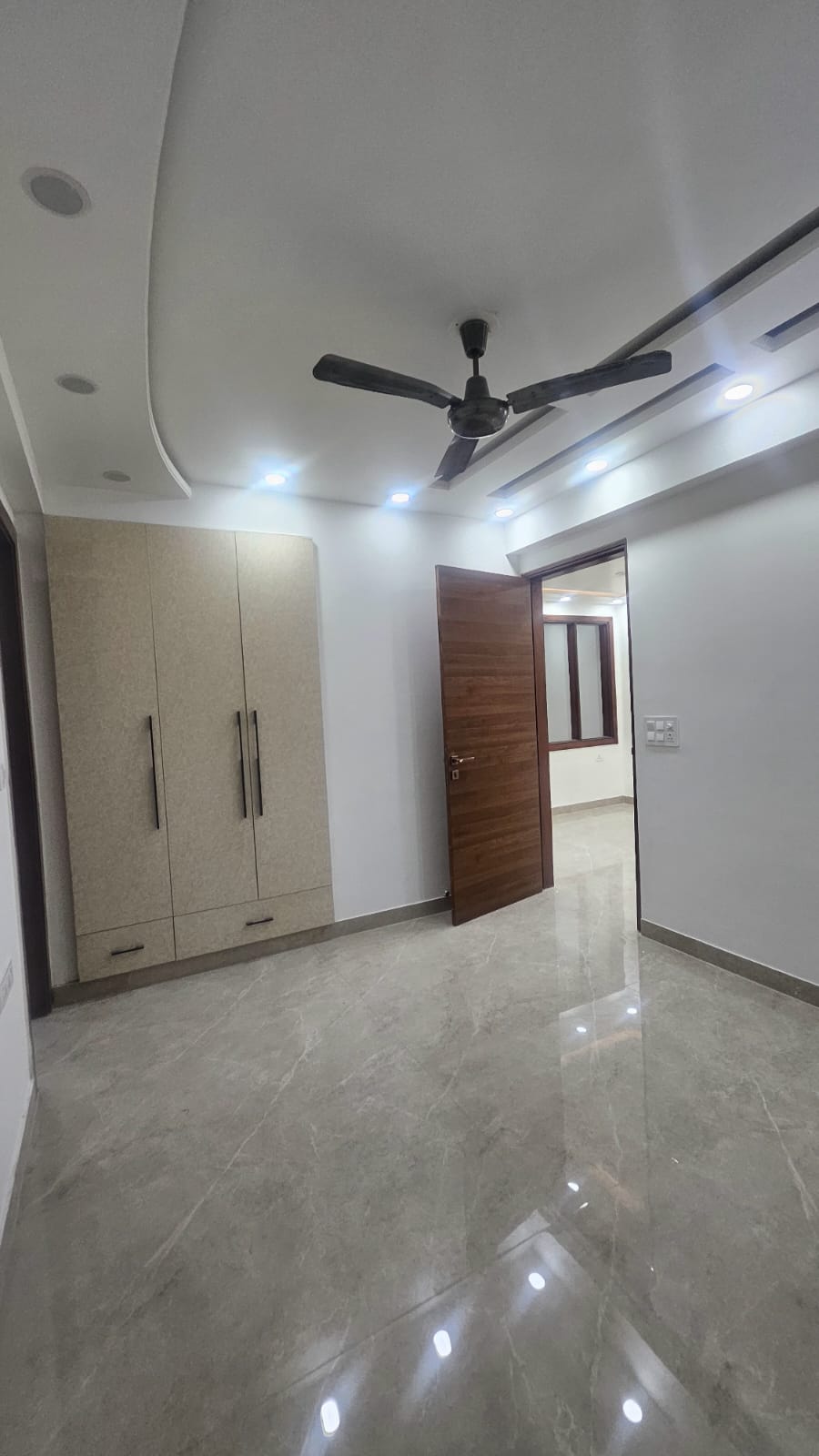 4 BHK + Extra Room Apartment For Rent in Sector 5 Dwarka