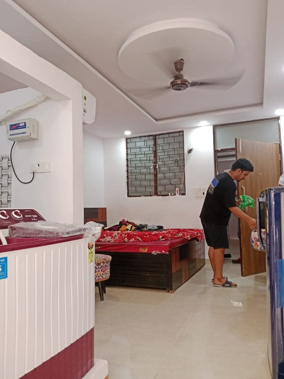 1 RkBuilder Floor For Rent in Saket