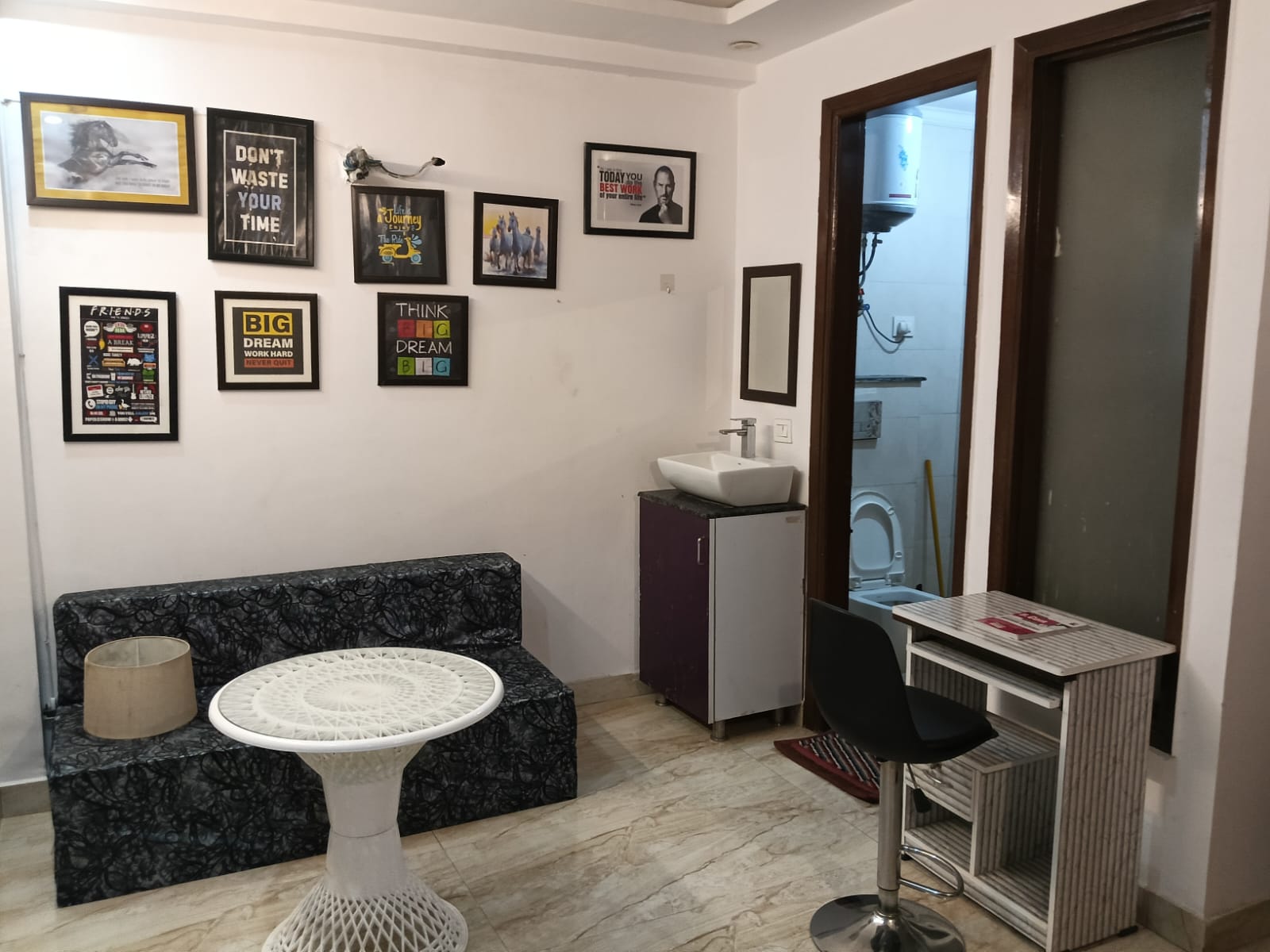 2 BHK Builder Floor For Rent in Palm Residency Chhatarpur